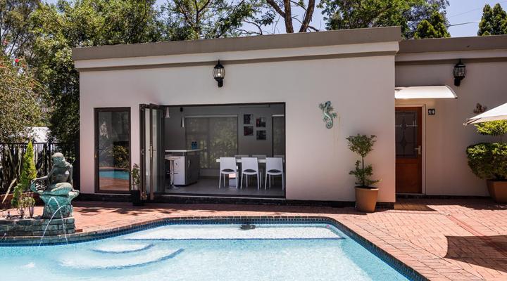 Gallo Manor Executive Bed & Breakfast