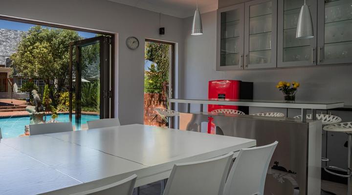 Gallo Manor Executive Bed & Breakfast