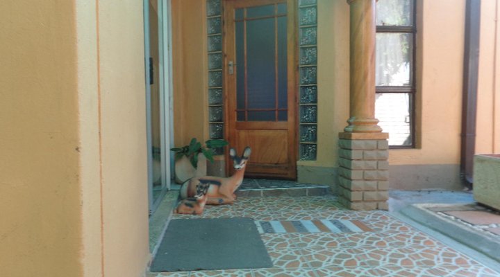 Roba Monakedi Guest Lodge