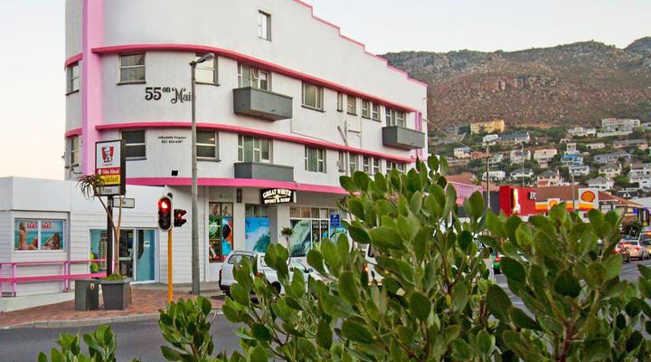 55 on Main Guesthouse and Spa