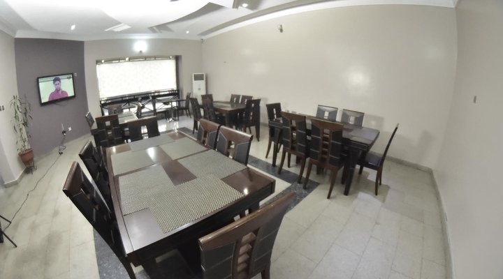 Tokke Hotel and Apartment