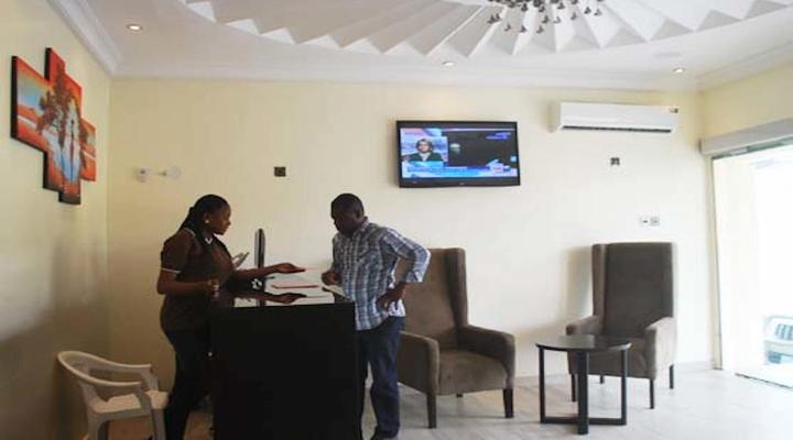 Lakeem Suites (Adebola)