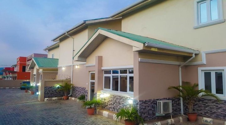 Frankeyz Haven Suites