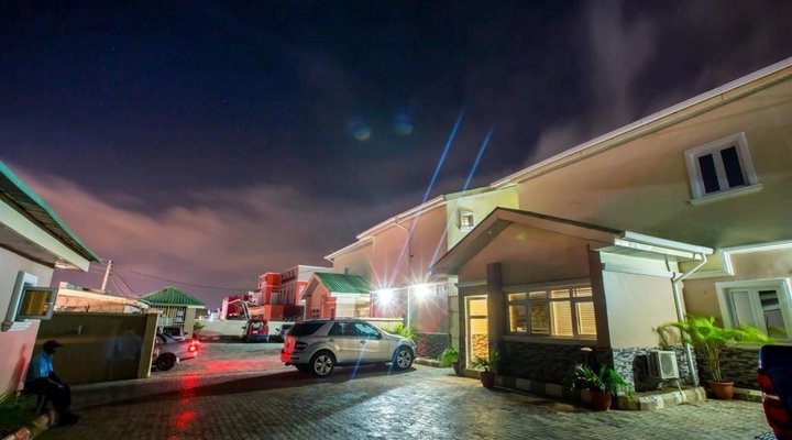 Frankeyz Haven Suites