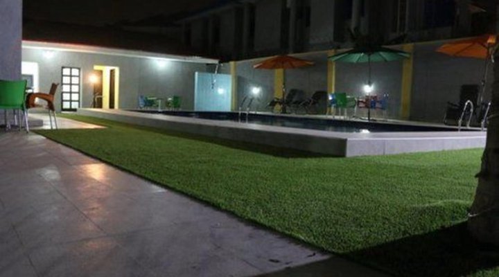 Bjorne Classic Suites