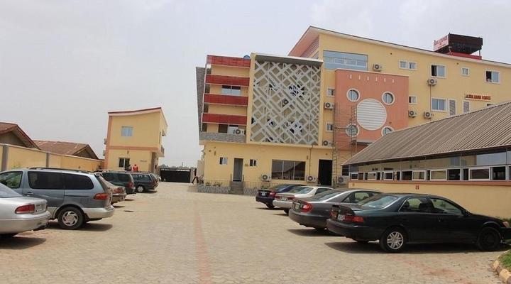 Soul Lounge & Suites