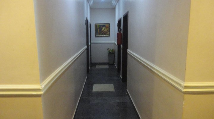 Caesar's Court Hotel and Suites