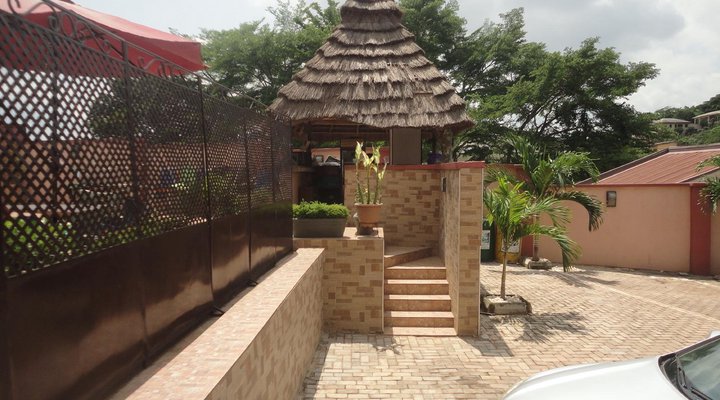 Caesar's Court Hotel and Suites