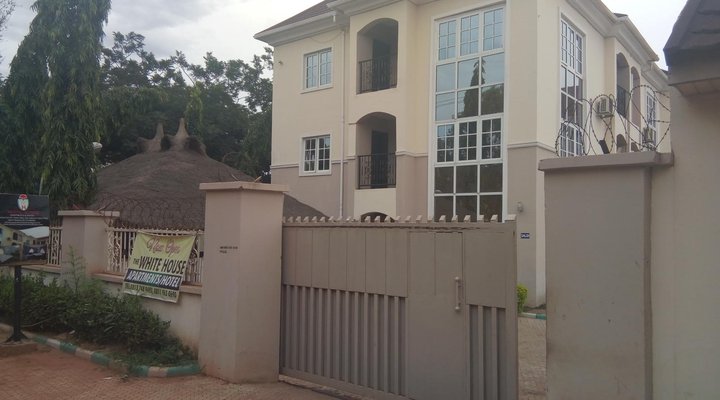 White House Apartment & Suites Abuja