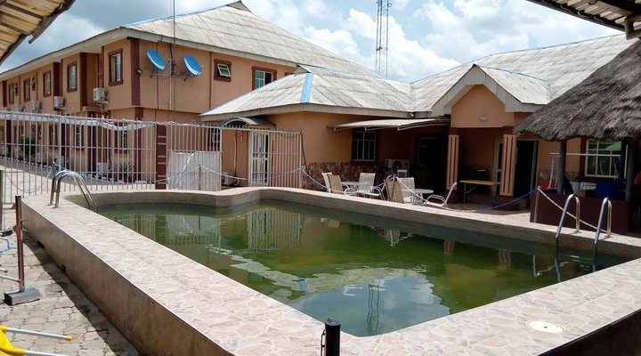 Gen-Preston Hotel and Suites