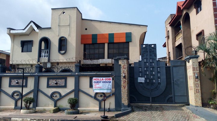 Holla-Jobi Guest House