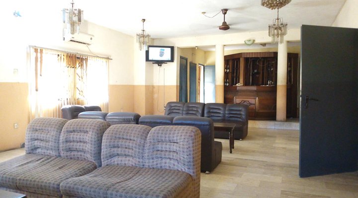 Feligold Royal Hotel