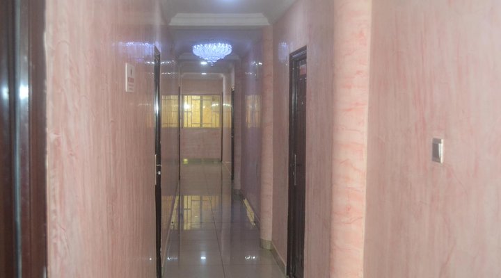 Sweet Savor Hotel & Suites