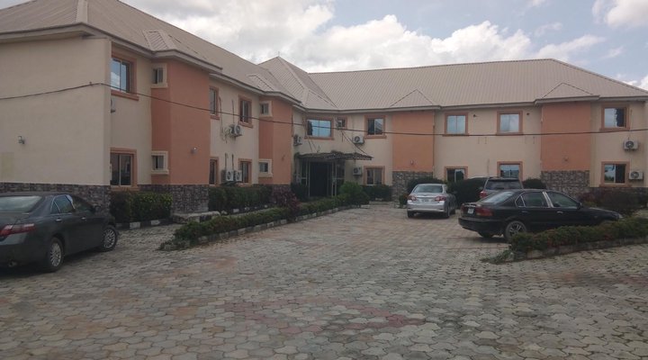 Prime Rose Hotel and Suites