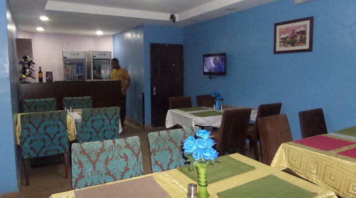 Downtown Royal Hotel GRA