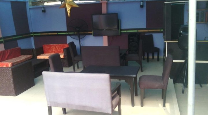 Downtown Royal Hotel GRA