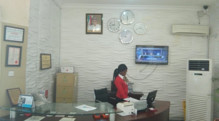 Kapital Klub And Apartment