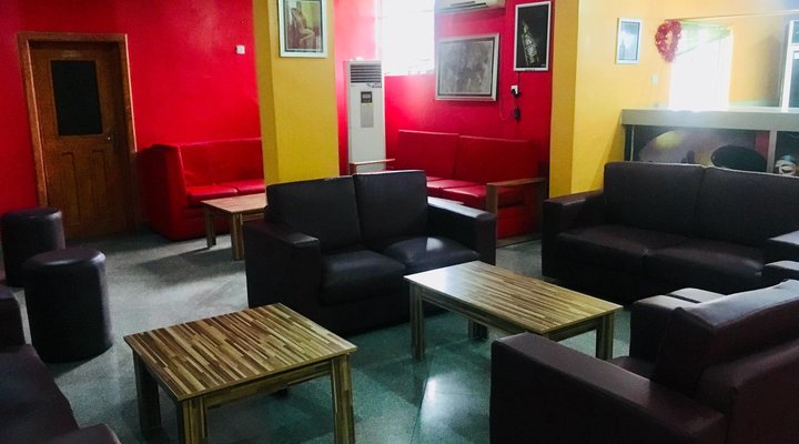 Duoban Hotel &Suites