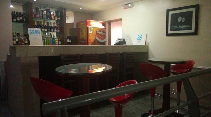 Neocourts Hotel