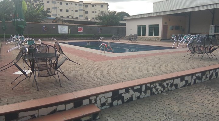 Neocourts Hotel