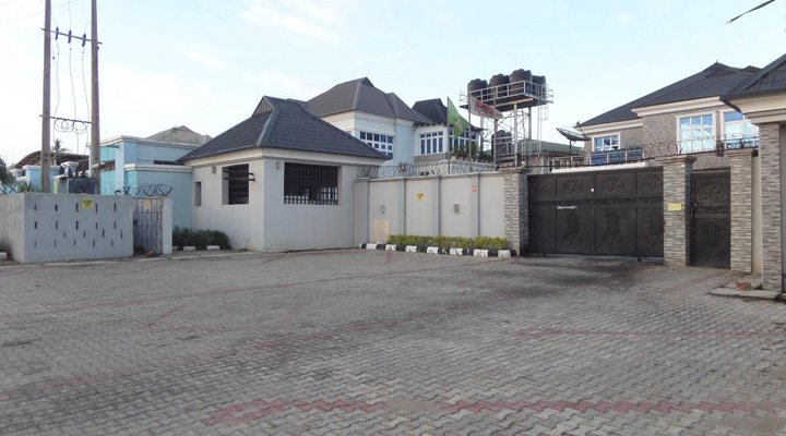 Alheri Suites