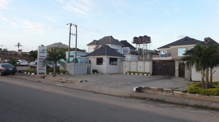 Alheri Suites