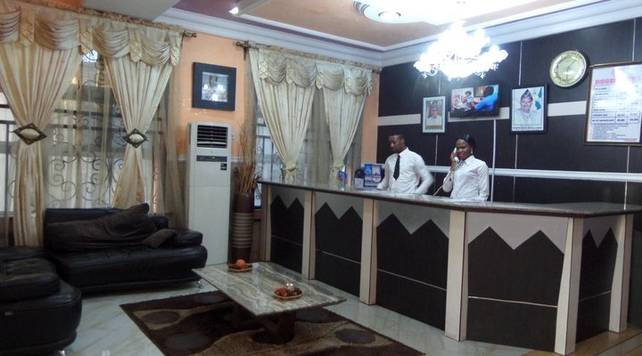 Alheri Suites