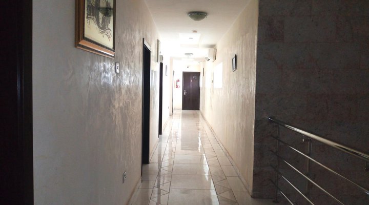 Danest Hotel & Suites