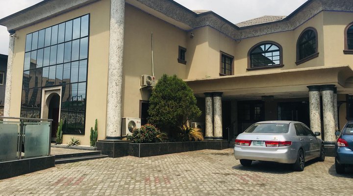 Islanders Hotel and Lounge