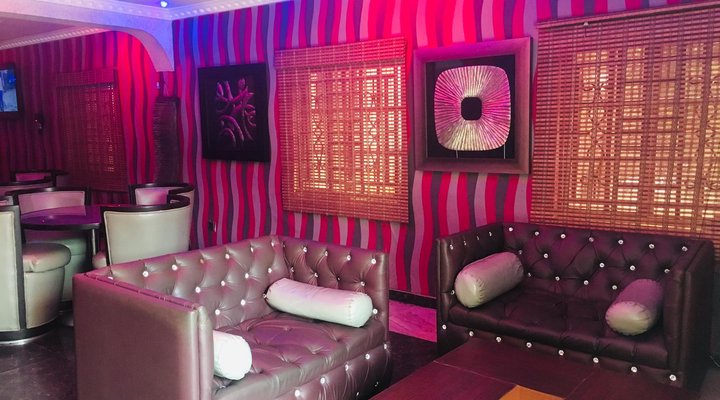 Islanders Hotel and Lounge