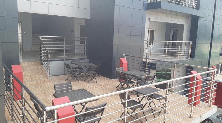 Josto Apartment & Suites