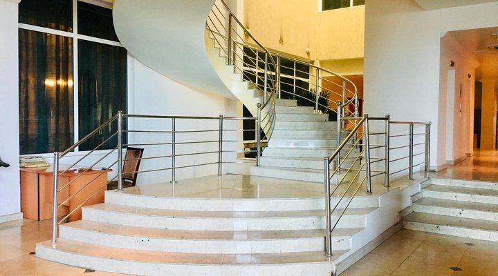 Peninsula Hotel & Towers