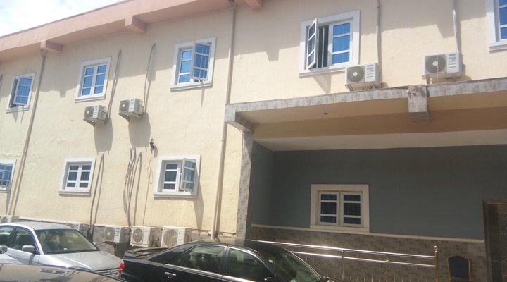 Glamour Park Hotel & Suites