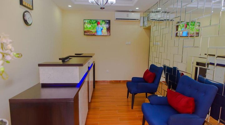 Cribville Hotel & Suites
