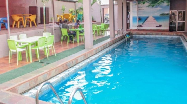 Kakanfo Inn & Conference Center