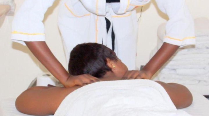 Kakanfo Inn & Conference Center