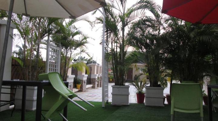 1 Oak Place (By Barefoot)