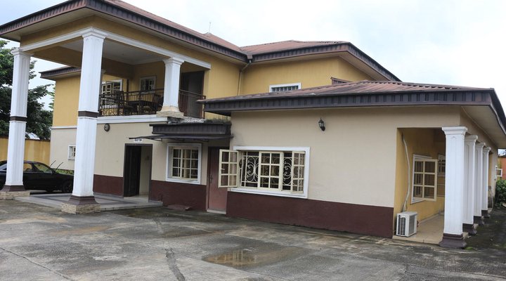 Liz Ani Hotels Annex