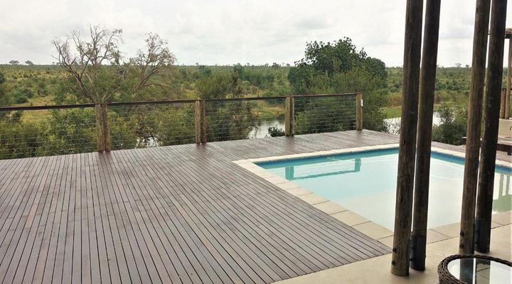 Leo N’ora River Lodge