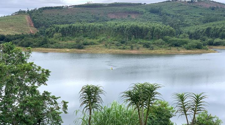 Tinkers Lakeside Lodge