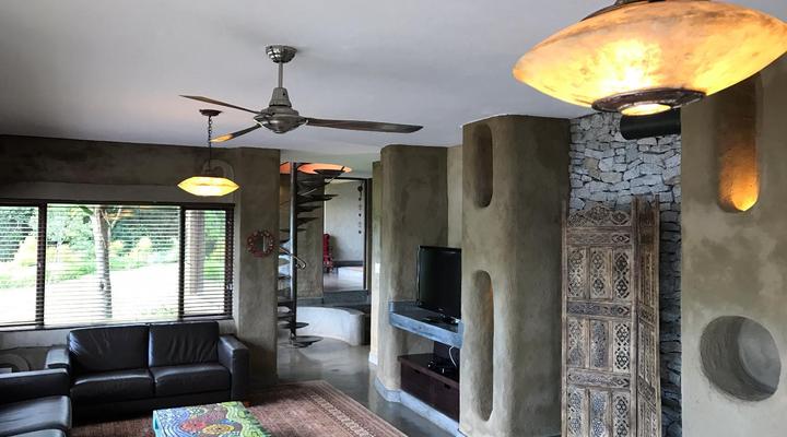 Tinkers Lakeside Lodge