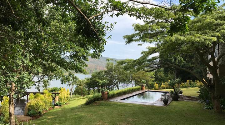 Tinkers Lakeside Lodge