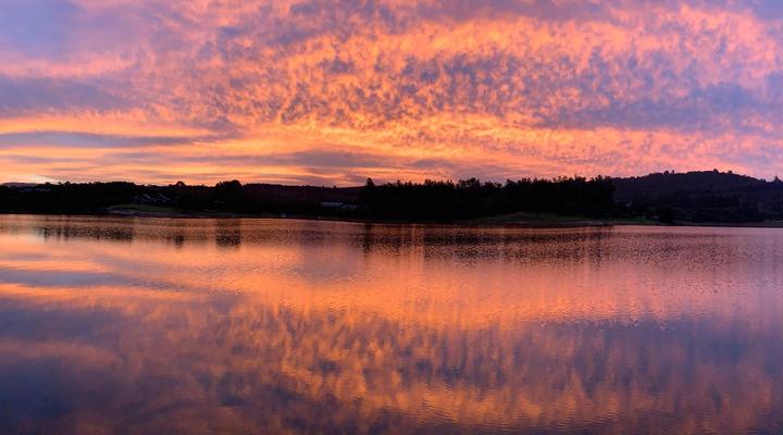 Tinkers Lakeside Lodge