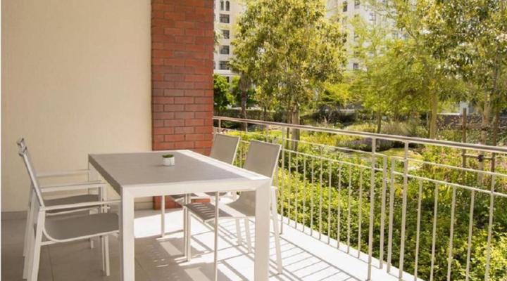 Luxury 2 bedroom apartment in Century City