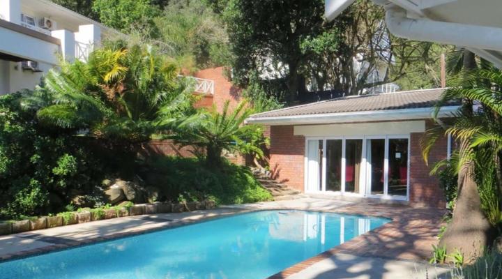 Harvest Weavers Hotel