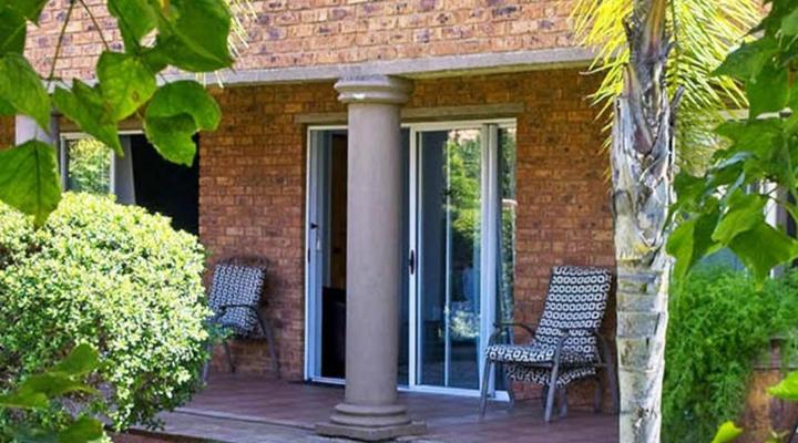 Tamarisk Guest Lodge