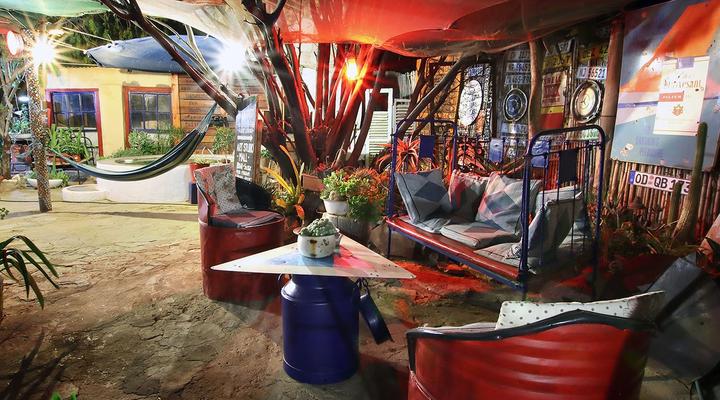 Die Ark Gastehuis and Williston Mall