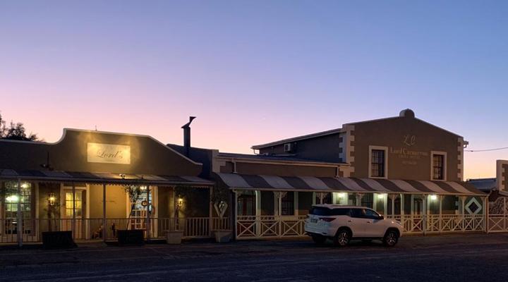 Lord Carnarvon Small Hotel