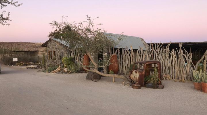 Daureb Isib Campsite and B&B