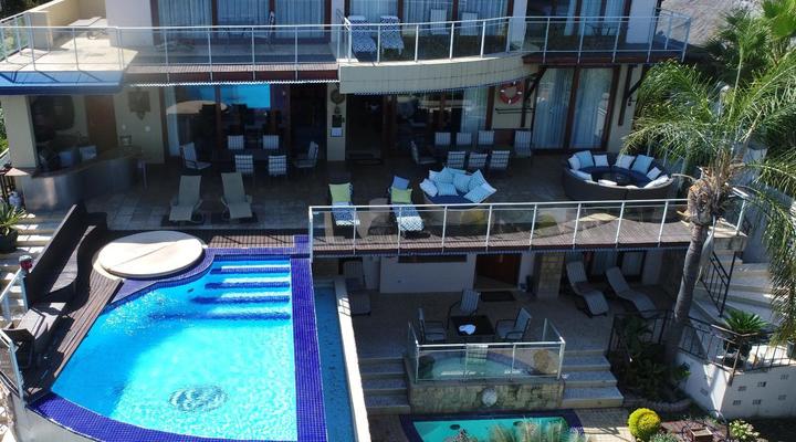 Kosmos Manor Guest House